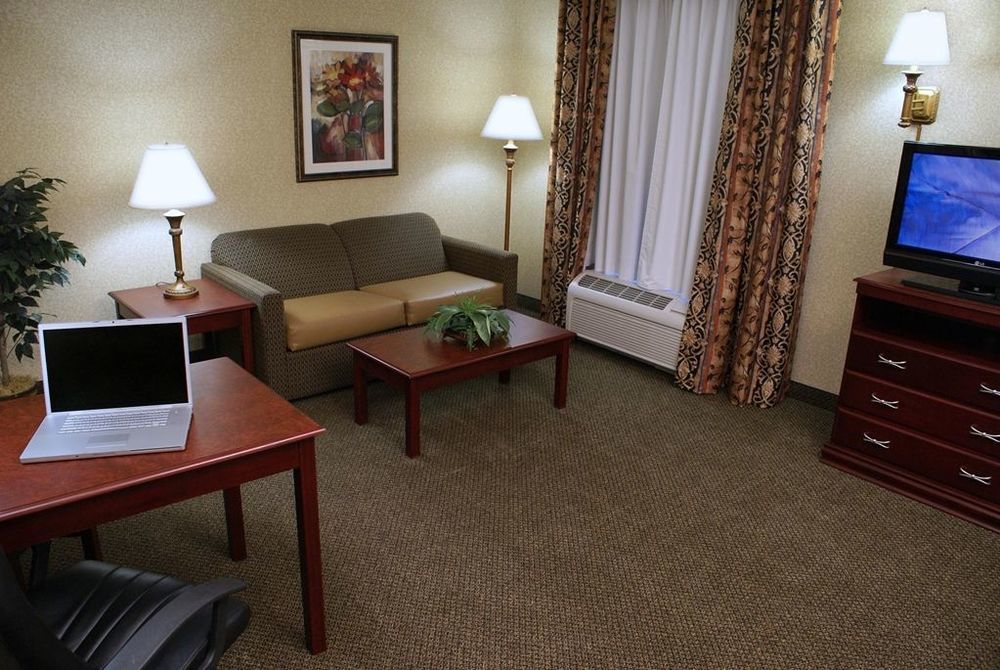 Hampton Inn & Suites Toledo-Perrysburg Rossford Rom bilde