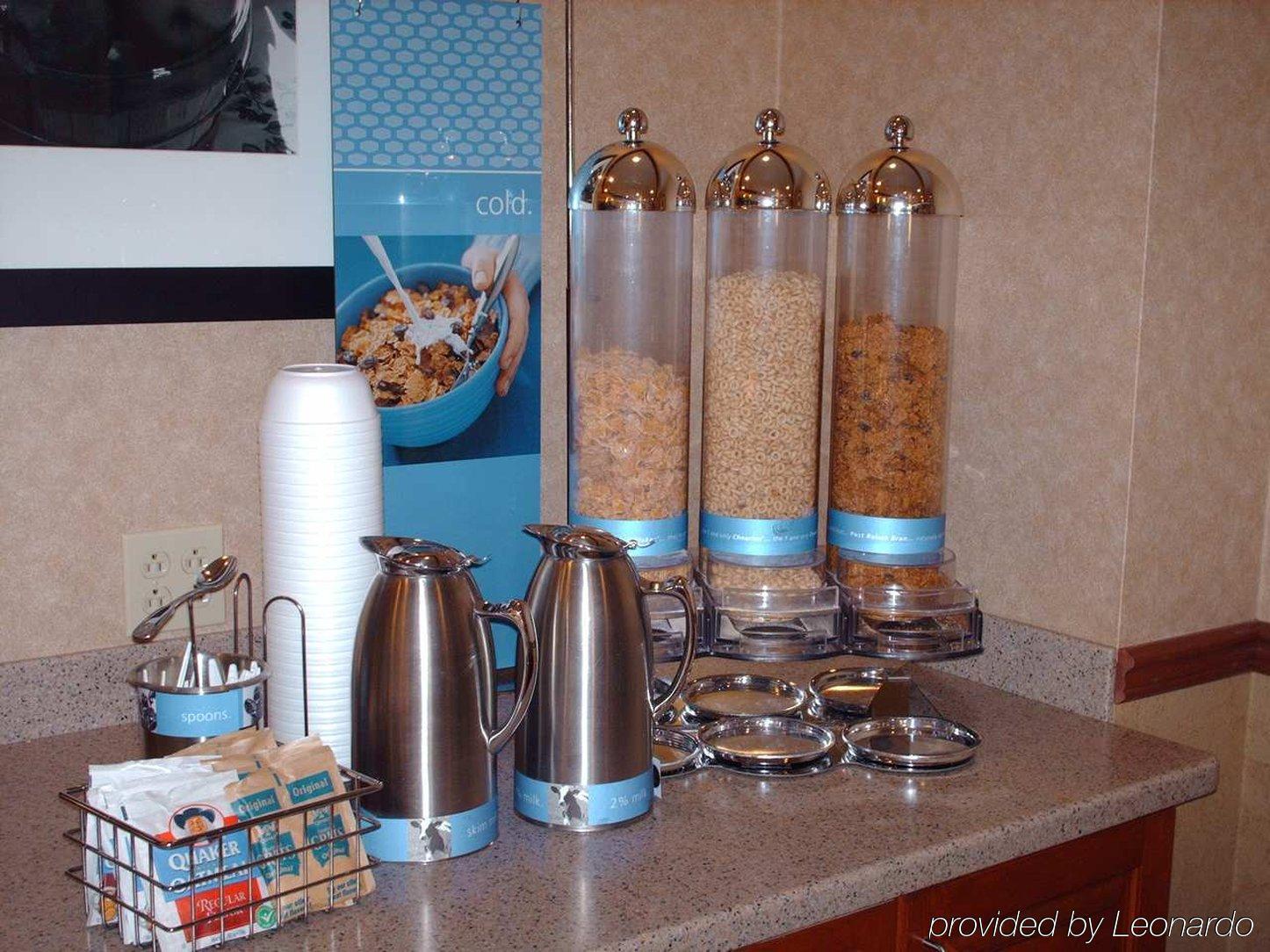 Hampton Inn & Suites Toledo-Perrysburg Rossford Restaurant bilde